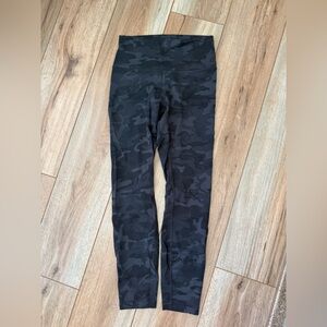 Lululemon Wunder Train High-Rise Tight 25" Sz 6